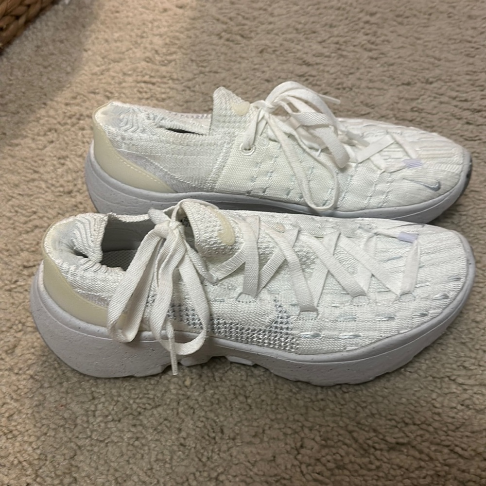 Women's Nike Space Hippie 04